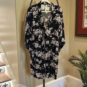 Spiritual Gangster Lightweight Robe